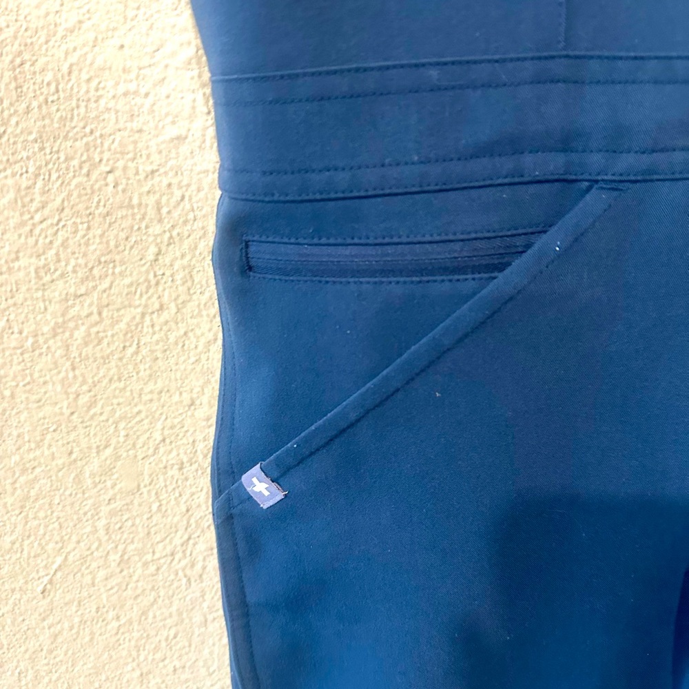 Figs Rafaela Cargo Scrubjumpsuit in Dark Harbor Size M - Picture 7 of 8